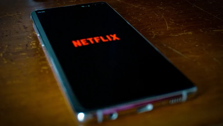 filme morgan freeman netflix