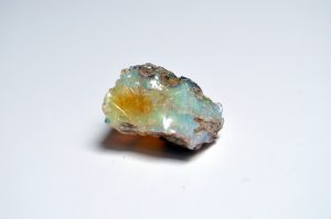 Eleganta la masa prin farfurii din opal pentru serviri bine gandite